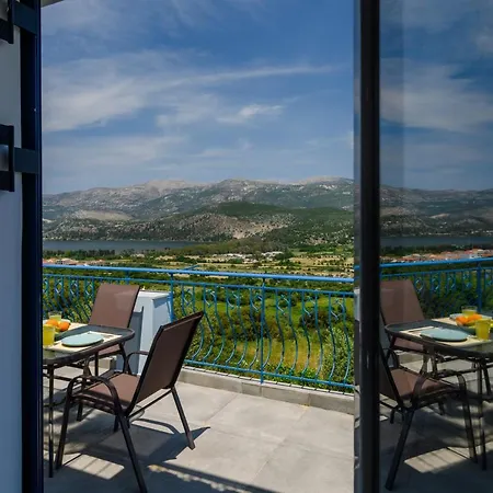 Bleu Clair Luxury Living ארגוסטולי